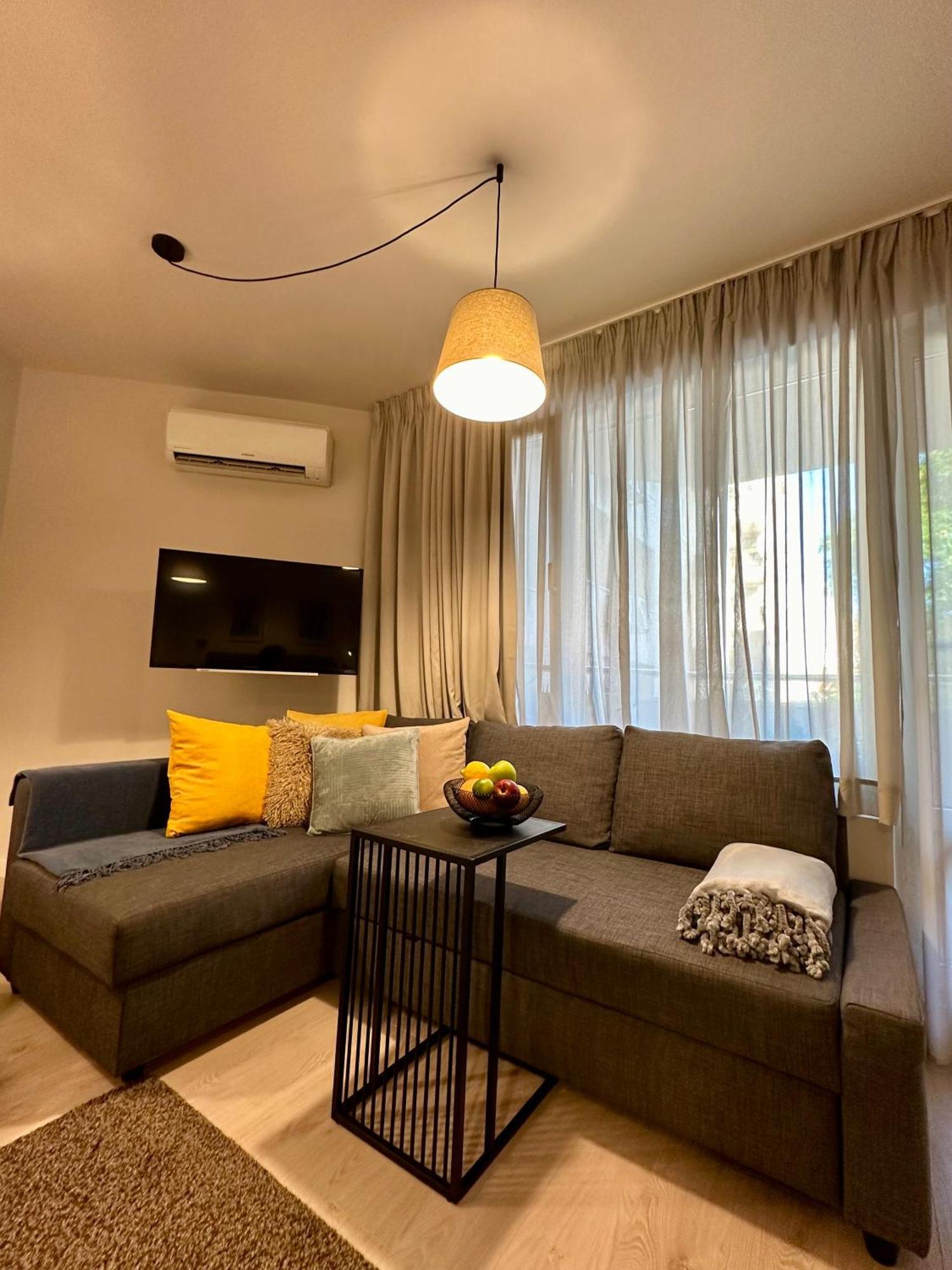 Serenity Studio 布尔加斯 外观 照片